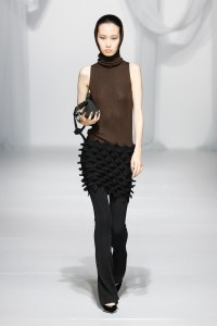 Chet Lo Fall 2024 ready-to-wear runway, fashion show & collection photos. Designed by Chet Lo at London Fashion Week, February 2024