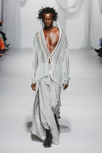 Chet Lo Fall 2024 ready-to-wear runway, fashion show & collection photos. Designed by Chet Lo at London Fashion Week, February 2024