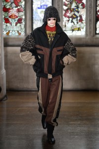 Edward Crutchley Fall 2024 ready-to-wear runway, fashion show & collection photos. Designed by Edward Crutchley at London Fashion