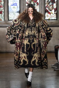 Edward Crutchley Fall 2024 ready-to-wear runway, fashion show & collection photos. Designed by Edward Crutchley at London Fashion