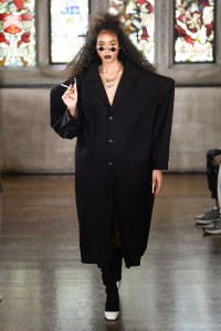 Edward Crutchley Fall 2024 ready-to-wear runway, fashion show & collection photos. Designed by Edward Crutchley at London Fashion