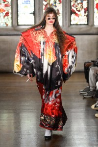 Edward Crutchley Fall 2024 ready-to-wear runway, fashion show & collection photos. Designed by Edward Crutchley at London Fashion