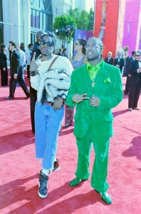 Rappers Andre 3000 and Big Boi arrive for the 41st Grammy Music Awards ceremony at the Shrine Auditorium, Los Angeles on February 25, 1999.