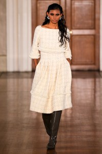 Huishan Zhang Fall 2024 ready-to-wear runway, fashion show & collection photos. Designed by Huishan Zhang at London Fashion Week, February 2024.