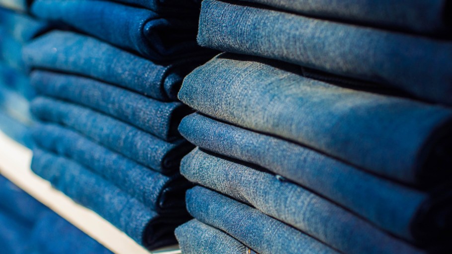 A new report highlights the harmful effects it has on worker health and the environment.