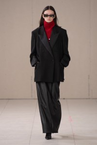 Kimhekim Fall 2024 Ready-to-Wear Collection at Paris Fashion Week