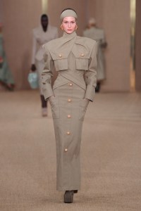 Model on the runway at Balmain RTW Fall 2024 as part of Paris Ready to Wear Fashion Week held at Pavillon Cambon on February 28, 2024 in Paris, France.