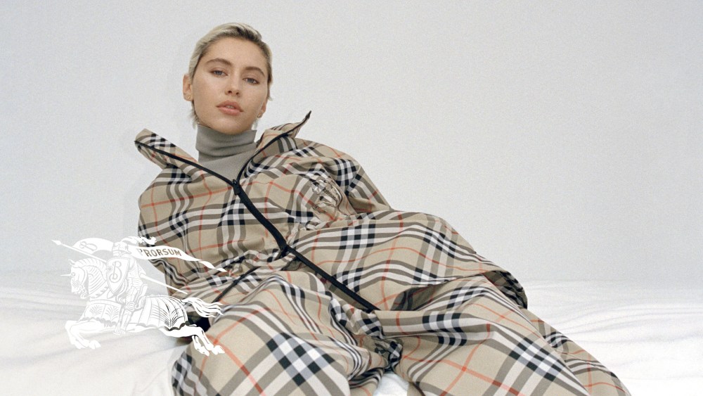 Iris Law Burberry classics
