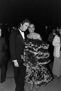 Diana Ross (C) attends a party, hosted by Diana Vreeland for the 10th year and celebrating an annual costume exhibit, at the Metropolitan Museum of Art in New York City on December 8, 1981.