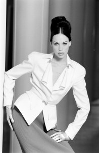 Thierry Mugler Fall 1993 Ready-to-Wear Advance