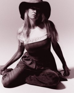 Re/Done x Pamela Anderson
