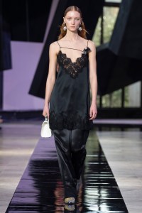 Shiatzy Chen Fall 2024 Ready-to-Wear Collection at New York Fashion Week