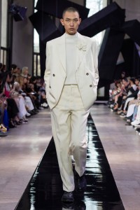 Shiatzy Chen Fall 2024 Ready-to-Wear Collection at New York Fashion Week