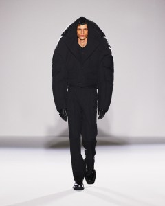 Chen Peng Fall 2024 Ready-to-Wear Collection at Paris Fashion Week