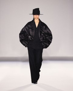 Chen Peng Fall 2024 Ready-to-Wear Collection at Paris Fashion Week