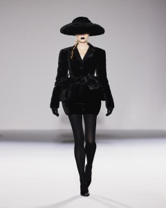 Chen Peng Fall 2024 Ready-to-Wear Collection at Paris Fashion Week