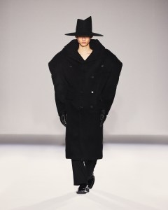 Chen Peng Fall 2024 Ready-to-Wear Collection at Paris Fashion Week