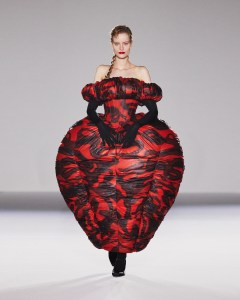Chen Peng Fall 2024 Ready-to-Wear Collection at Paris Fashion Week