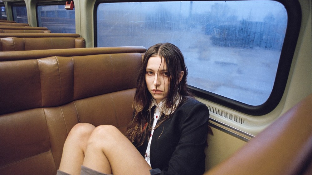 Eve Jobs Fronts Enfants Riches Déprimés Spring 2024 Campaign