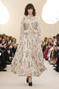 Giambattista Valli Fall 2024 Ready-to-Wear Collection at Paris Fashion Week