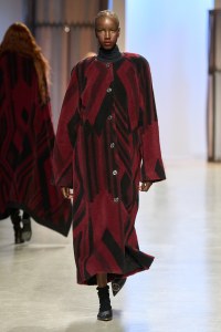 Leonard Paris Fall 2024 Ready-to-Wear Collection at Paris Fashion Week