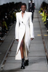 Alexander McQueen Fall 2024 Ready-to-Wear Collection