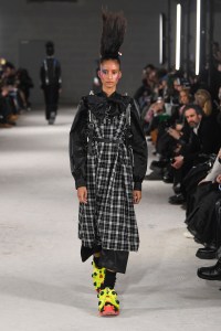 Noir Kei Ninomiya Fall 2024 Ready-to-Wear Collection at Paris Fashion Week