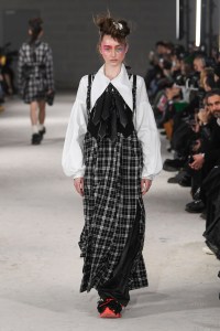 Noir Kei Ninomiya Fall 2024 Ready-to-Wear Collection at Paris Fashion Week