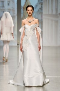 Vivienne Tam Fall 2024 Ready-to-Wear Collection at Paris Fashion Week