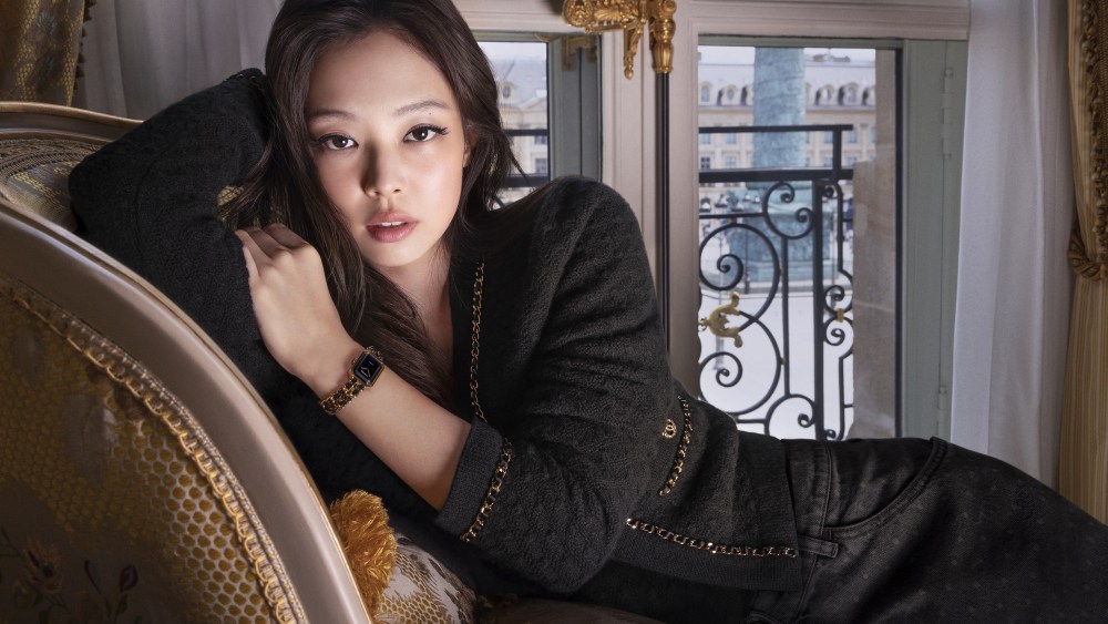 Blackpink's Jennie stars in the Chanel Première Edition Originale watch campaign.