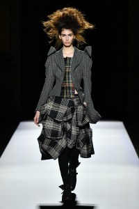 Yohji Yamamoto Fall 2024 Ready-to-Wear Collection at Paris Fashion Week