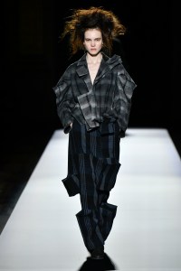 Yohji Yamamoto Fall 2024 Ready-to-Wear Collection at Paris Fashion Week
