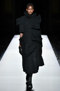 Yohji Yamamoto Fall 2024 Ready-to-Wear Collection at Paris Fashion Week