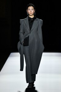 Yohji Yamamoto Fall 2024 Ready-to-Wear Collection at Paris Fashion Week