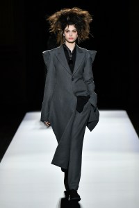 Yohji Yamamoto Fall 2024 Ready-to-Wear Collection at Paris Fashion Week