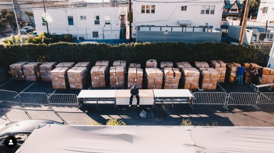 About 60,000 pieces of YZY Gap merch were advertised for sale at a Los Angeles pop-up.