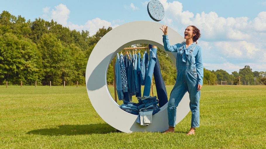 Cotton Incorporated's Blue Jeans Go Green™ program recycles denim