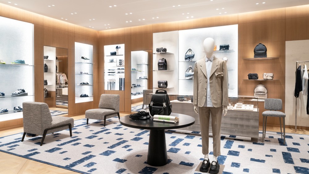 Dior El Palacio de Hierro Polanco 04-24