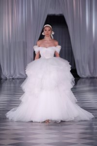 Giambattista Valli Bridal Spring 2024 Collection