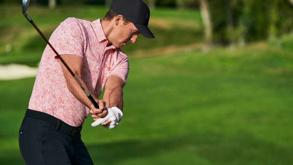 Jordan Spieth in Under Armour's StealthForm hat.