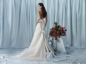 Markarian Bridal Spring 2025 Collection