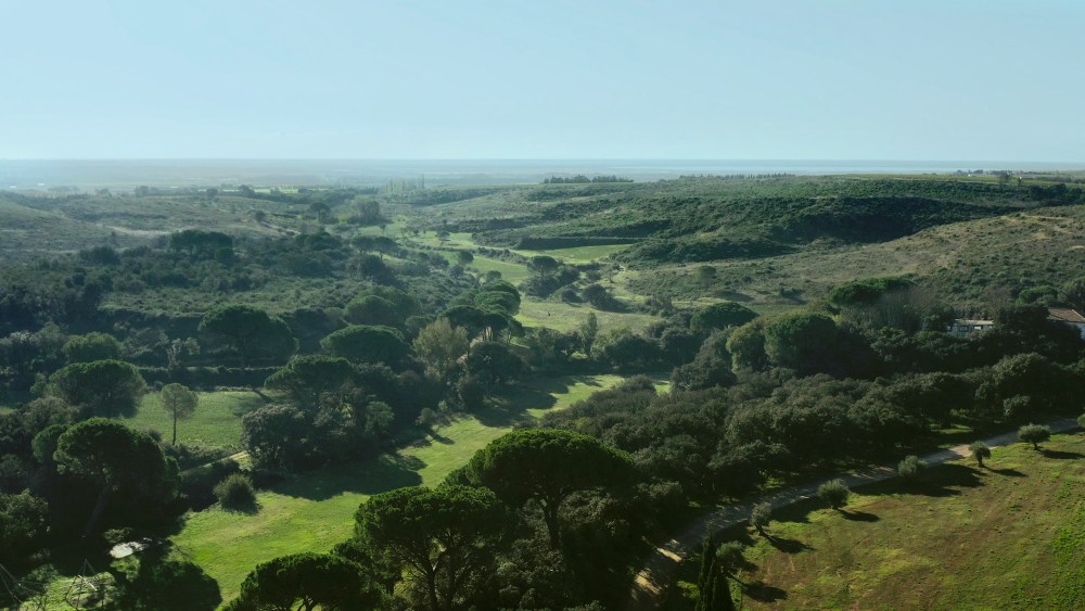 Groupe Clarins' domain near Nîmes, France, for integrated and responsible sourcing.