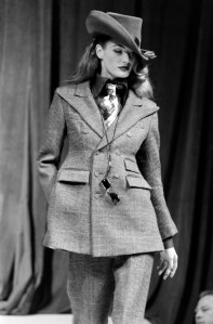 Vivienne Westwood Fall 1992 Ready to Wear Runway Show