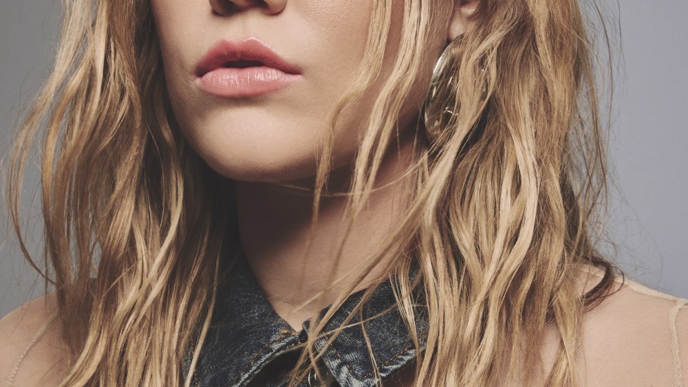Model and Influencer Olivia Ponton on Making Dreams a Reality