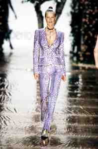 Eva Herzigova in Roberto Cavalli’s Spring 2000 runway show.