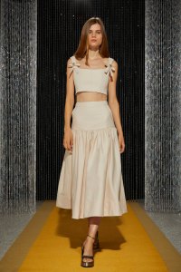 Cinq à Sept Resort 2025 Ready-to-Wear Collection