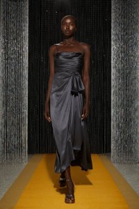 Cinq à Sept Resort 2025 Ready-to-Wear Collection