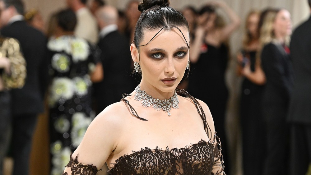 Emma Chamberlain at the 2024 Met Gala: "Sleeping Beauties: Reawakening Fashion" on May 6 in New York, Jean Paul Gaultier, Vogue, red carpet