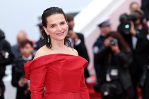 CANNES, FRANCE - MAY 14: Juliette Binoche attends "Le Deuxième Acte" ("The Second Act") Screening & opening ceremony red carpet at the 77th annual Cannes Film Festival at Palais des Festivals on May 14, 2024 in Cannes, France. (Photo by Pascal Le Segretain/Getty Images)