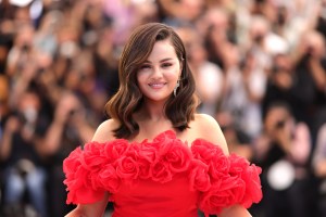 CANNES, FRANCE - MAY 19: Selena Gomez attends the "Emilia Perez" Photocall at the 77th annual Cannes Film Festival at Palais des Festivals on May 19, 2024 in Cannes, France. (Photo by Neilson Barnard/Getty Images)